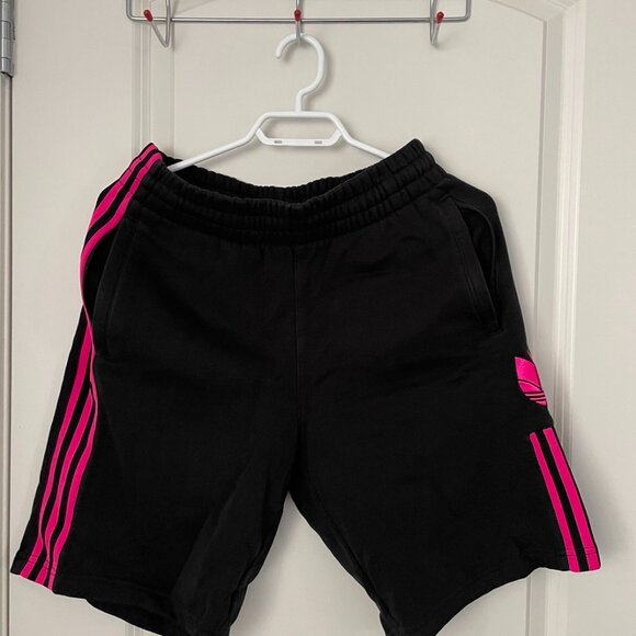 Adidas Originals Black & Pink 3D Trefoil 3-Stripe Sweat Shorts - Picture 3 of 5